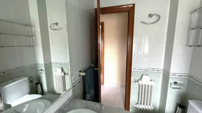 Flat on Calle de Valle Inclán photo 19
