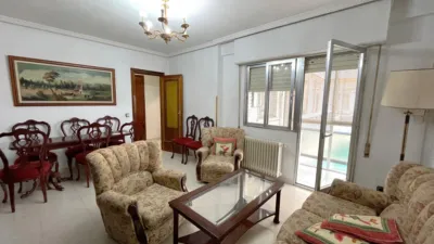 Flat on Calle de Valle Inclán photo 3