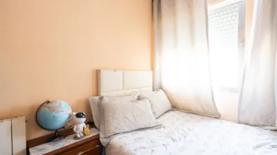 Piso en venta en Calle de Camarena, Aluche (Distrito Latina. Madrid Capital) de 349.000 €