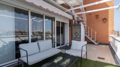Ático en venta en Calle de Caramuel, cerca de Calle de Fuendetodos, Cármenes (Distrito Latina. Madrid Capital) de 520.000 €