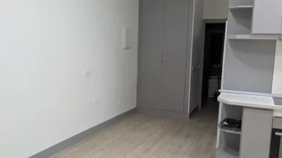 Piso en venta en Calle de Maqueda, cerca de Calle del Tembleque, Aluche (Distrito Latina. Madrid Capital) de 260.000 €