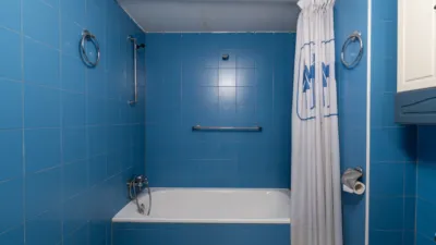 Piso en venta en Paseo de los Jesuitas, cerca de Calle de Egica, Puerta del Ángel (Distrito Latina. Madrid Capital) de 295.000 €