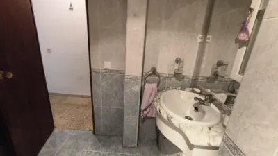 Piso en venta en Calle de Marianistas, Buenavista (Distrito Carabanchel. Madrid Capital) de 210.000 €