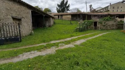 Semi-detached house in Barrio Aes photo 5