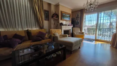 Detached house on Avenida de Vicente Aleixandre photo 3