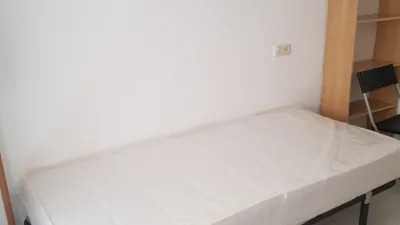 Studio for sale on Calle del Poeta Vicente Medina photo 2