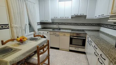 Piso en venta en Calle de Juan XXIII, Centro (Santurtzi) de 348.000 €