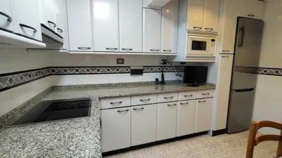 Piso en venta en Calle de Juan XXIII, Centro (Santurtzi) de 348.000 €