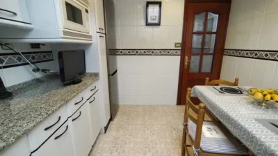 Piso en venta en Calle de Juan XXIII, Centro (Santurtzi) de 348.000 €