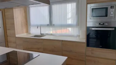 Piso en venta en Calle de las Viñas, cerca de Calle del Cartero Germán, Las Viñas (Santurtzi) de 259.000 €
