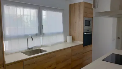 Piso en venta en Calle de las Viñas, cerca de Calle del Cartero Germán, Las Viñas (Santurtzi) de 259.000 €