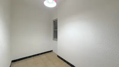 Piso en venta en Carrer de Martí i Codolar, Santa Eulàlia (L'Hospitalet de Llobregat) de 366.940 €