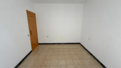 Piso en venta en Carrer de Martí i Codolar, Santa Eulàlia (L'Hospitalet de Llobregat) de 366.940 €
