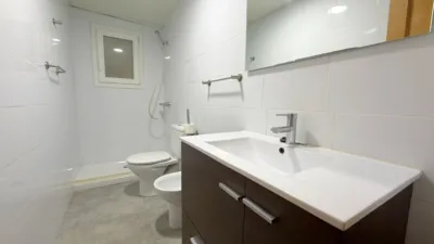Piso en venta en Carrer de Martí i Codolar, Santa Eulàlia (L'Hospitalet de Llobregat) de 366.940 €