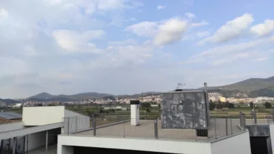 Flat in Sant Vicenç Dels Horts photo 3