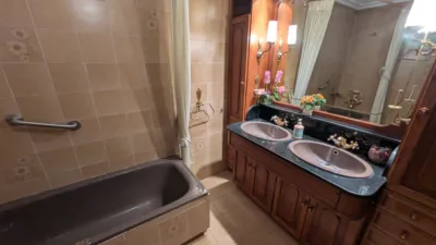 Apartment on Padre Manjón Street photo 29