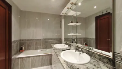 Apartment on Soria Street photo 23