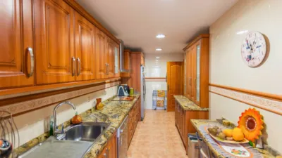 Chalet adosado en venta en Paseo de las Acacias, número s/n, Guadalmar (Distrito Churriana. Málaga Capital) de 550.000 €