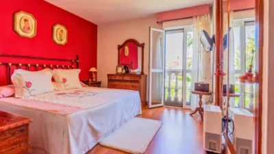 Chalet adosado en venta en Paseo de las Acacias, número s/n, Guadalmar (Distrito Churriana. Málaga Capital) de 550.000 €