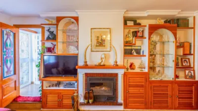 Chalet adosado en venta en Paseo de las Acacias, número s/n, Guadalmar (Distrito Churriana. Málaga Capital) de 550.000 €
