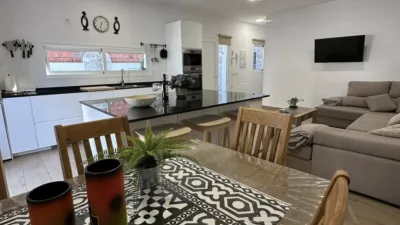 Chalet unifamiliar en venta en Avenida Pescadoras, Gran Tarajal (Tuineje) de 360.000 €