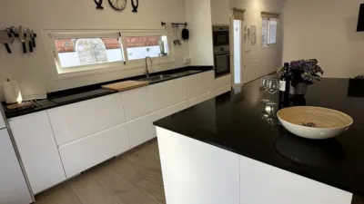 Chalet unifamiliar en venta en Avenida Pescadoras, Gran Tarajal (Tuineje) de 360.000 €