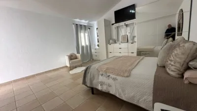 Chalet unifamiliar en venta en Calle Poeta Juan Betancor Garcia, Tuineje de 450.000 €