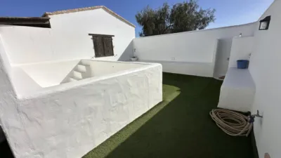 Chalet unifamiliar en venta en Calle Poeta Juan Betancor Garcia, Tuineje de 450.000 €
