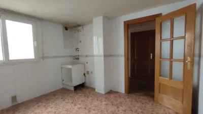 Apartment on Sierra de Peñarrubia Street photo 5