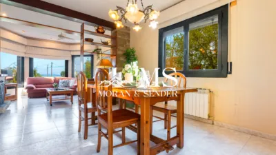 Detached house on Carrer de Can Ballesta photo 9