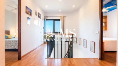 Detached house on Carrer de Can Ballesta photo 39
