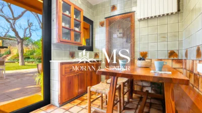 Detached house on Carrer de Can Ballesta photo 26