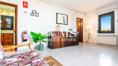 Detached house on Carrer de Can Ballesta photo 34