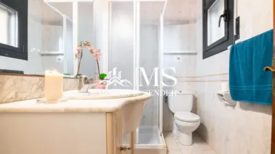 Detached house on Carrer de Can Ballesta photo 35