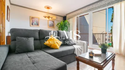 Terraced house in Carrer del Brillant photo 4