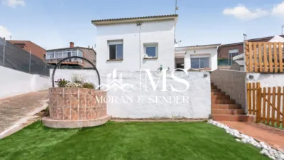 Single-family home on Carrer del Penedès photo 27