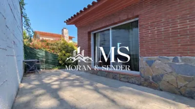 Single-family home on Carrer de Saturn photo 17