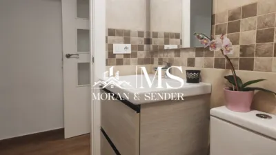Apartment on Carrer de Marta Moragas photo 13