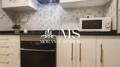 Apartment on Carrer de Marta Moragas photo 18