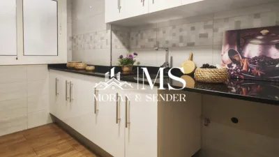 Apartment on Carrer de Marta Moragas photo 16