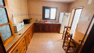 Detached chalet on Calle Estrella photo 7