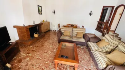 Detached chalet on Calle Estrella photo 5