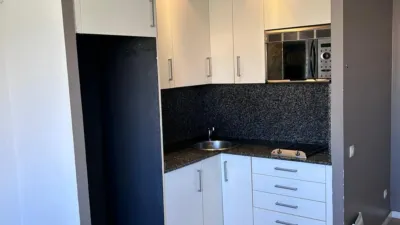 Apartment on Passeig del Vint-i-dos de Juliol photo 5