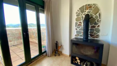 Detached house on Calle Ejido photo 8