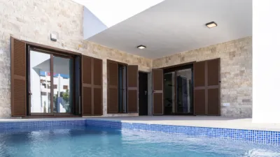 Chalet en venta en Calle Berlín – pohled 3