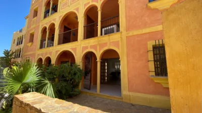 Apartment in Polígono Sector Al.2 photo 2