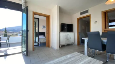 Apartment on Calle del Califato photo 9