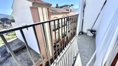 Apartment on Lepanto Street photo 14