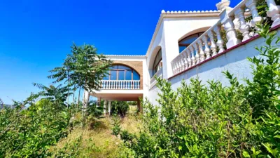 Chalet on Calle del Monterrey photo 2