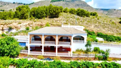 Chalet on Calle del Monterrey photo 13